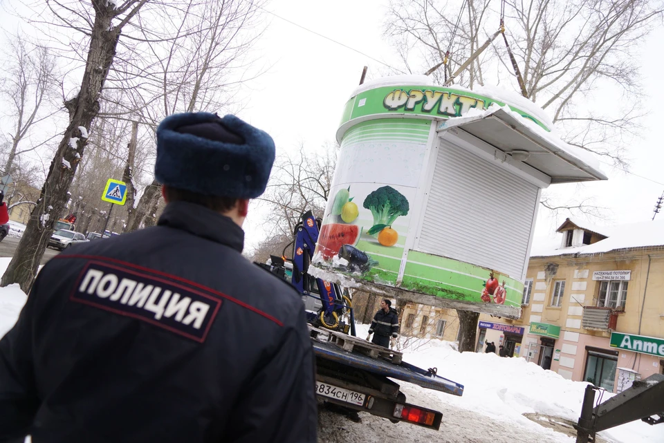 В Екатеринбурге депутаты поддержали сократить сроки для добровольного демонтажа нелегально установленных киосков