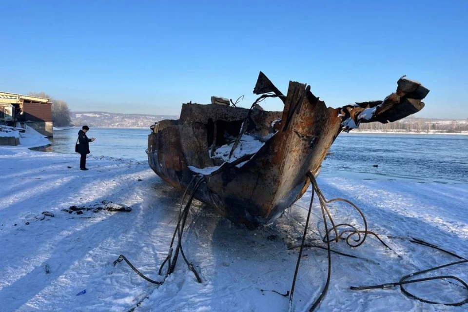 Груда металла, пролежавшая на дне 30 лет, наносила вред водной среде. Фото: пресс-служба ГМУ ФССП России