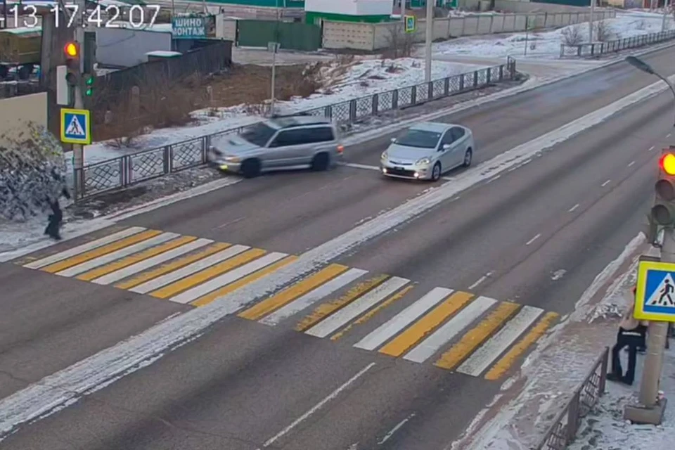 В ДТП пострадали двое школьников.