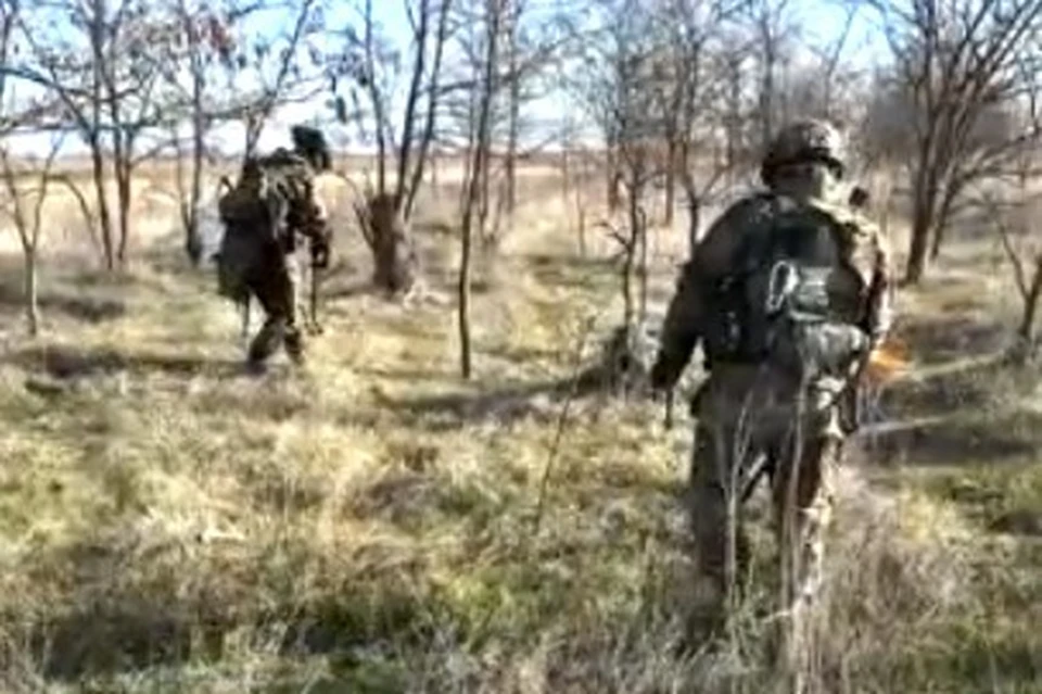 В Запорожской области один сапер обезвреживает за сутки десятки боеприпасов. Фото: кадр видео
