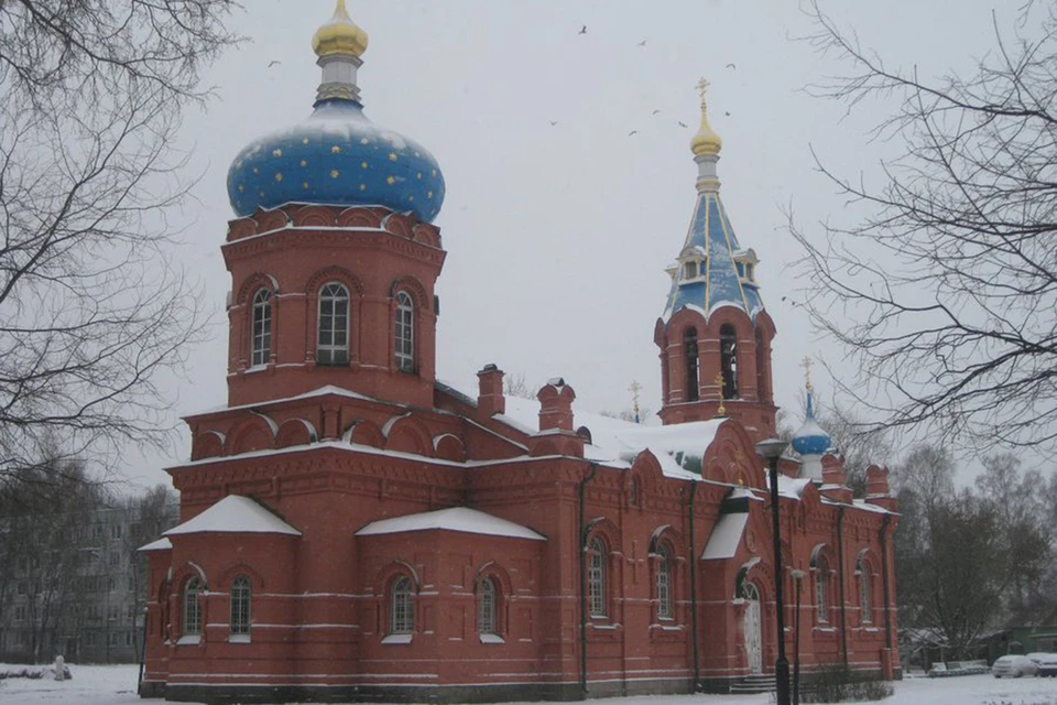 Храм Александра Невского Псковской епархии - воинский, поэтому он регулярно отправляет гуманитарную помощь в зону СВО. Фото: vk.com/hram_nevskogo_pskov