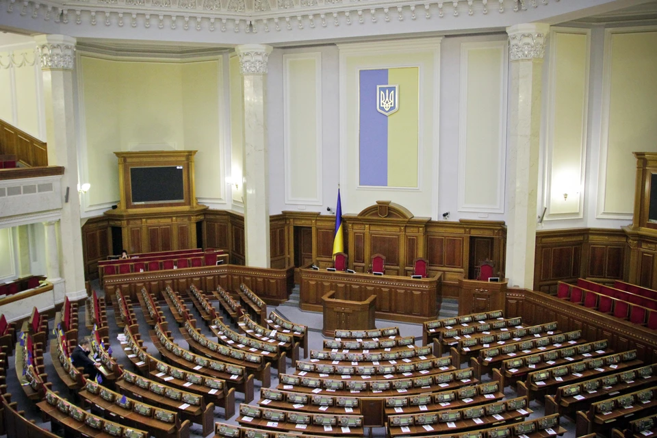 Депутат украинской Рады заявил о намерении выдвинуть свою кандидатуру на пост президента Украины. На фото: зал заседаний Верховной рады.