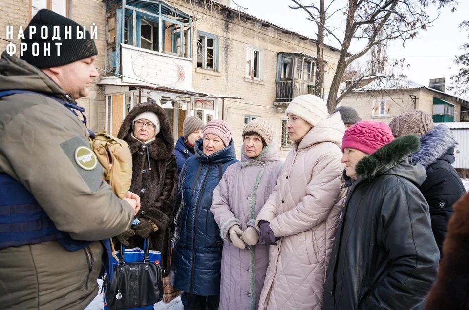 Жителям Горняка привезли гуманитарную помощь. Фото: Народный фронт