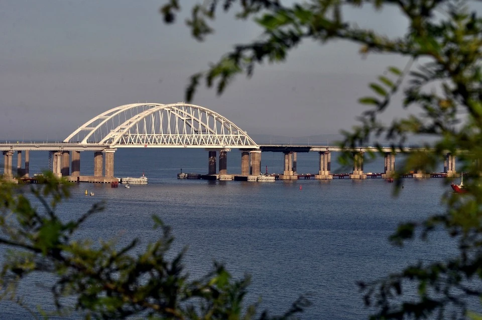 Движение по Крымскому мосту восстановлено