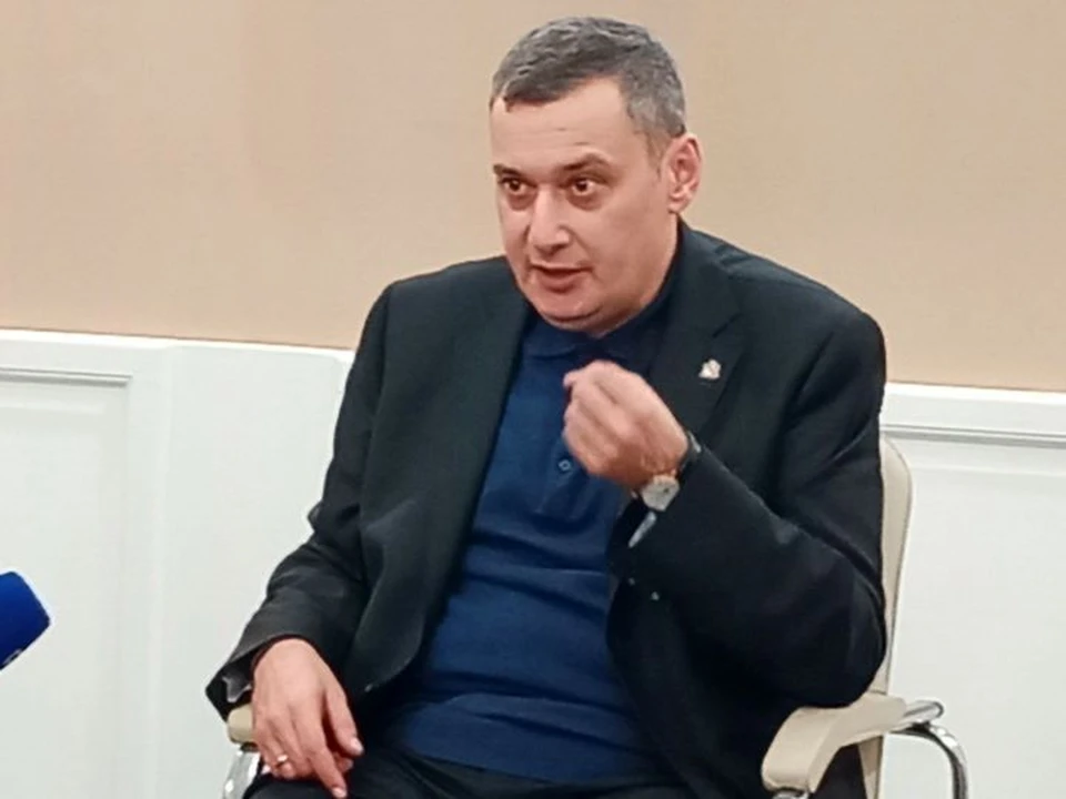 Хинштейн сказал, что принимать кадровые решения на таких встречах не будет