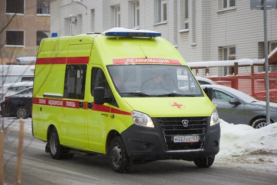 Грузовик сбил 65-летнюю женщину задним ходом в Хабаровском крае