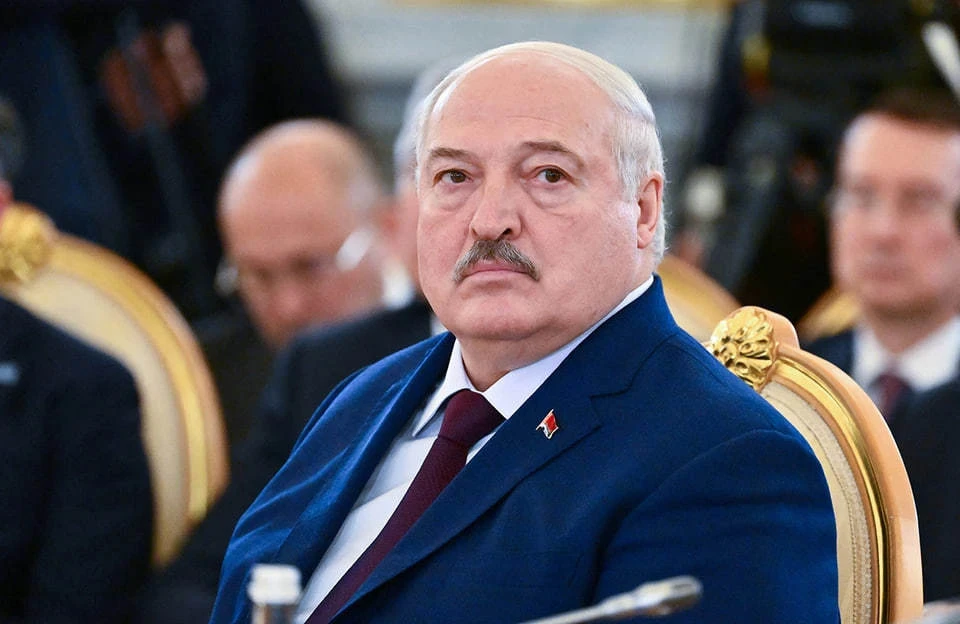 Лукашенко обвинил Зеленского в усугублении конфликта на Украине