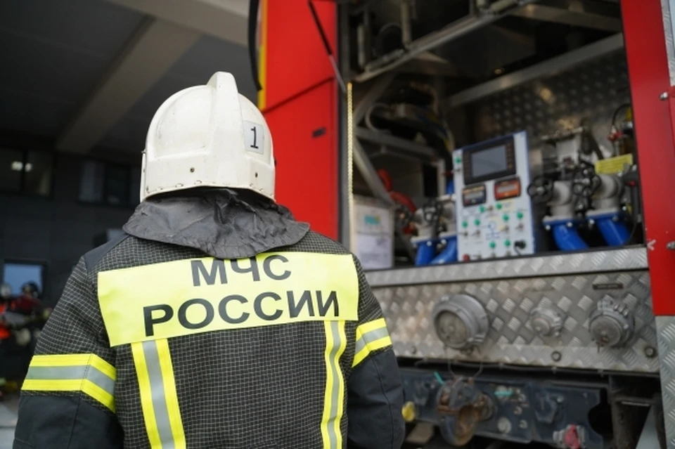 В одном из пожаров погиб мужчина, личность которого устанавливается.