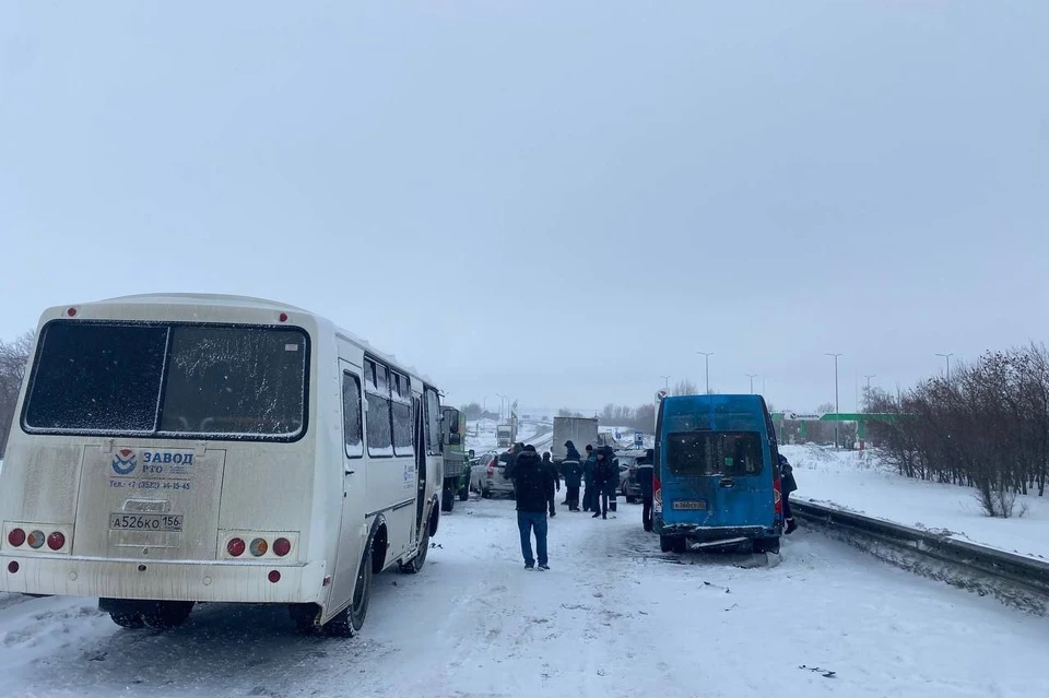 Массовая авария случилась вблизи поселка Холодные Ключи