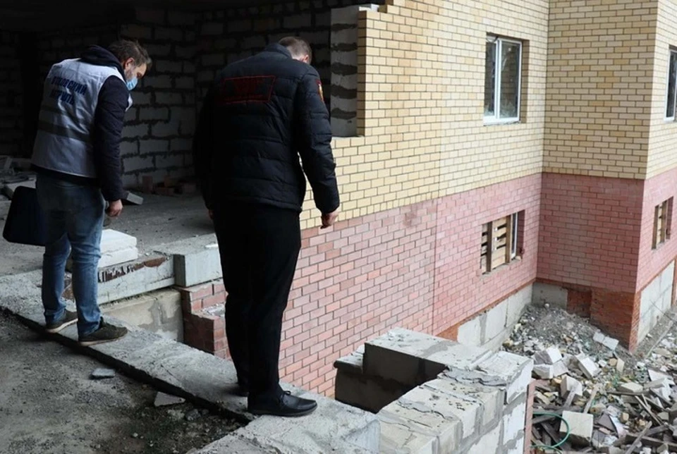 По падению девочки с недостроя возбудят уголовное дело. ФОТО: омбудсмен Ярославии
