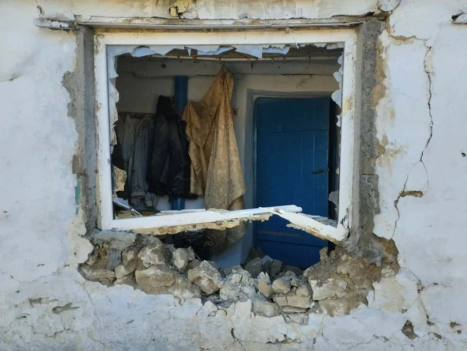 Боевики бьют по Гражданской инфраструктуре. ФОТО: Администрация Горностаевского округа.