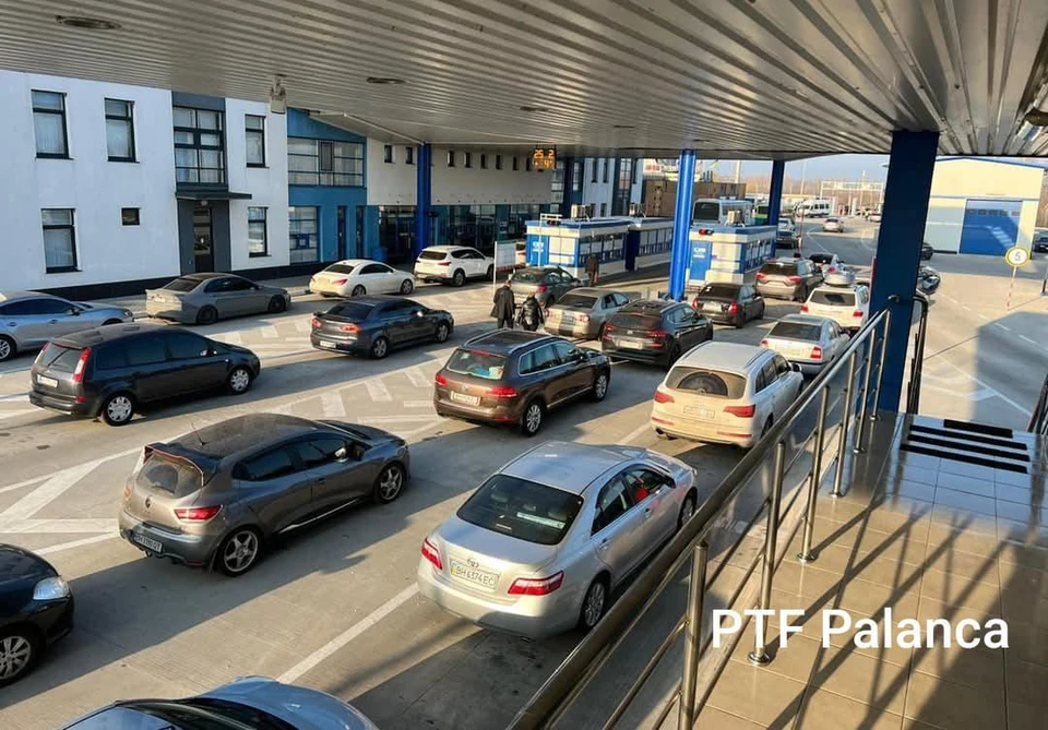 Очереди на границе на въезде в Молдову. Фото: Пограничная полиция