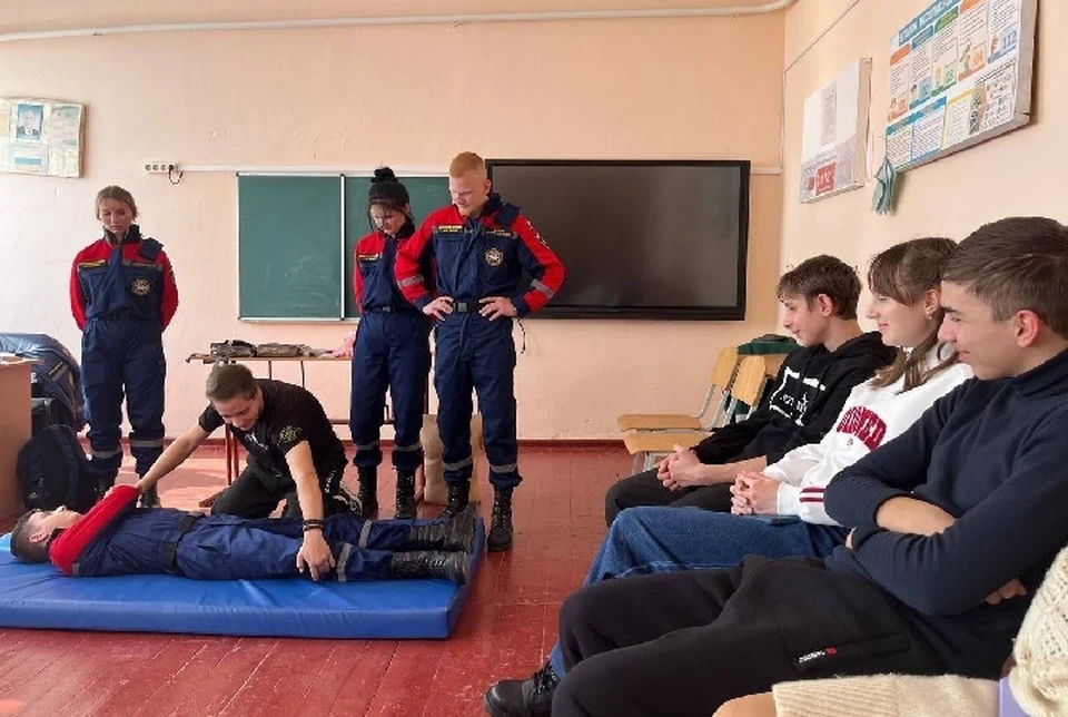 В Херсонской области стали появляться школьные спасательные отряды. ФОТО: тг-канал Владимира Сальдо