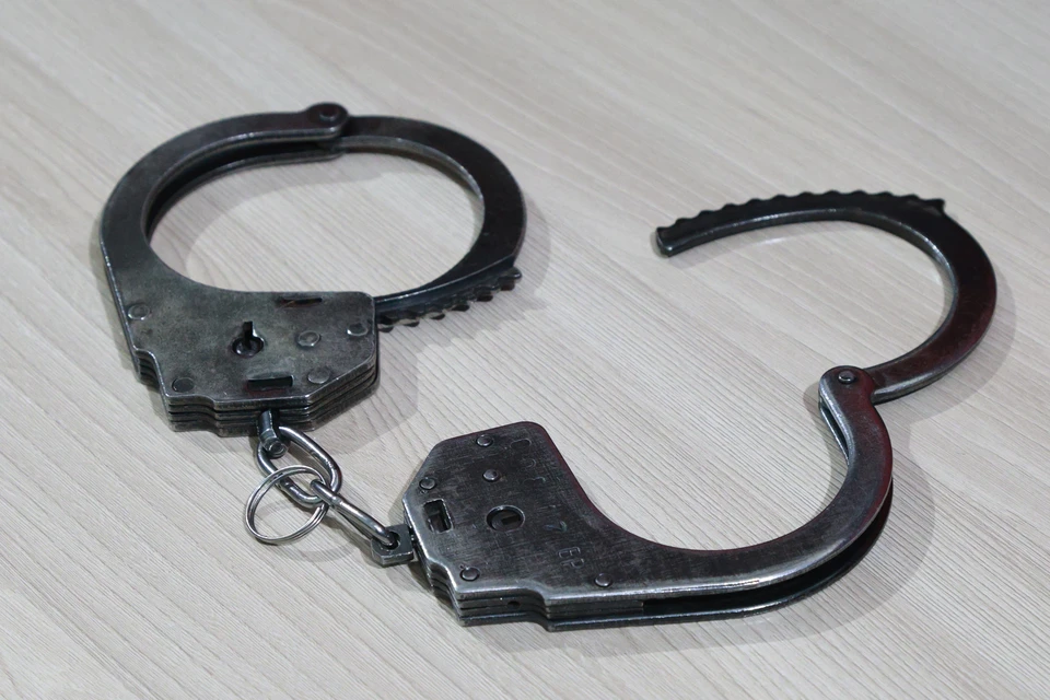 В момент подготовки очередной закладки подростков задержали сотрудники полиции