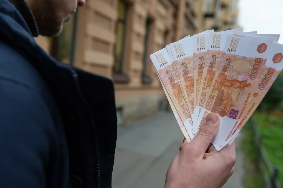 Высокая цена и юридические сложности затруднили поиск покупателей.