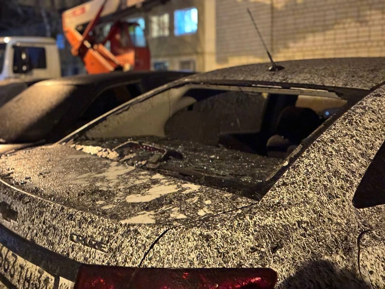 Двое мужчин ранены при атаке ВСУ на Белгород 17 марта
