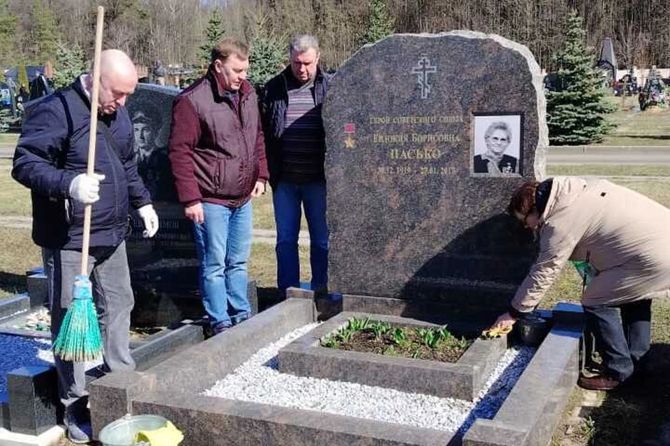 Могила Евдокии Пасько