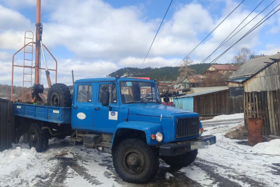 В Тулуне энергетики восстанавливают подачу электричества. Фото: тг-канал Свет 38.