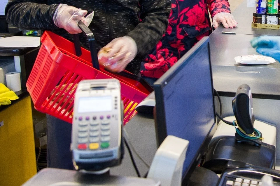 Например, оборот пищевых продуктов превысил сумму в 121 миллиард рублей.