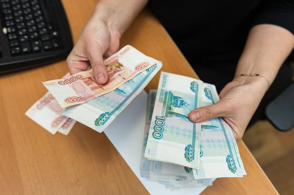 Около 960 тысяч жителей Петербурга получили субсидии и компенсации на оплату ЖКУ.