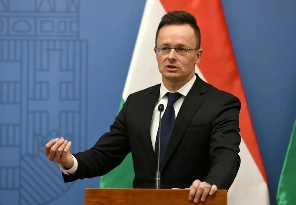 Сийярто назвал шокирующим стремление политиков ЕС сорвать переговоры по Украине
