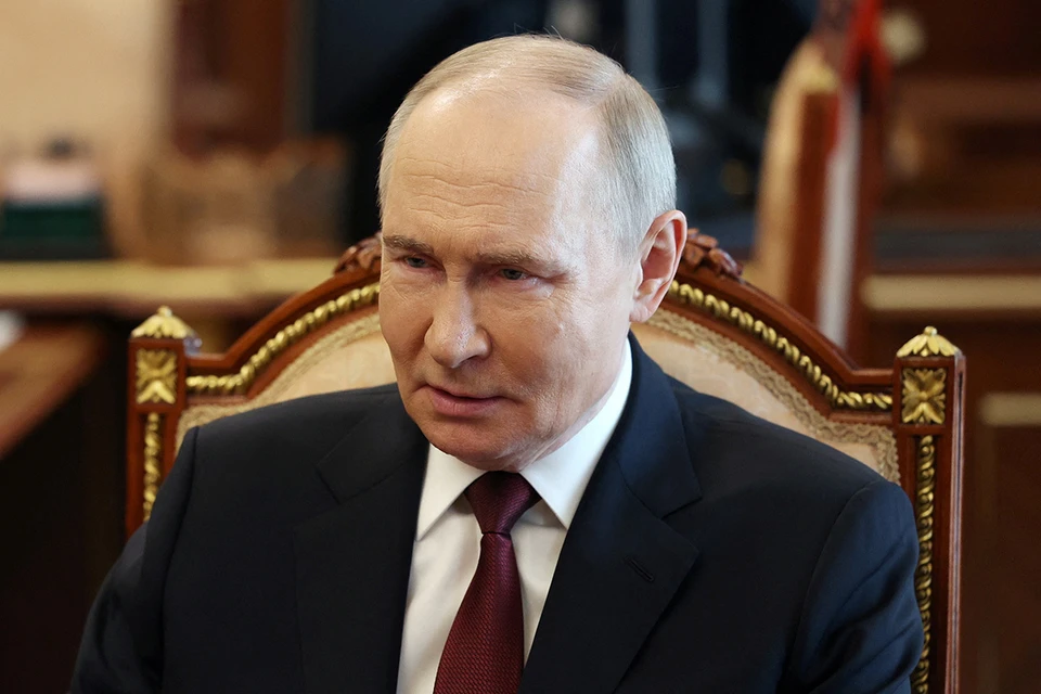 Президент России распорядился остановить все боевые действия на Украине — с 18 часов 19 апреля до полуночи 21 апреля.