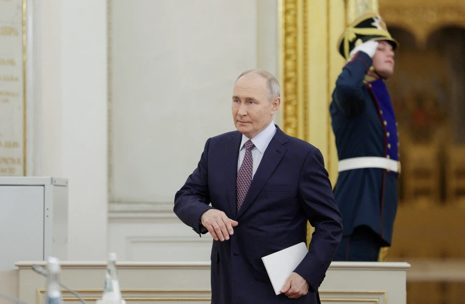 Владимир Путин назвал колоссальными возможности применения ИИ в войне будущего