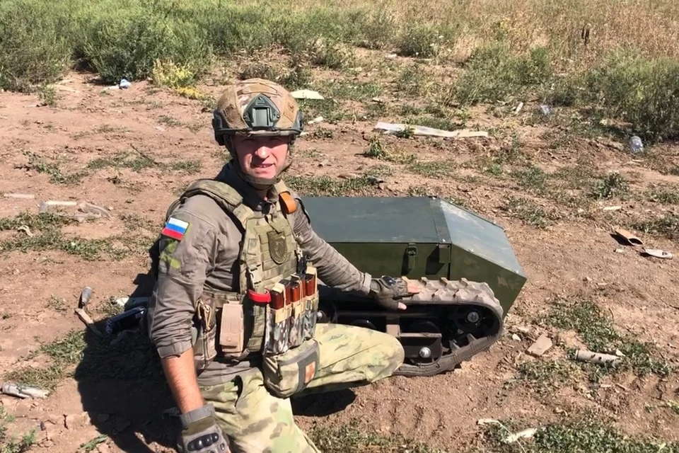 Инструктор по туризму Саниев, получив два ранения, создает инженерные машины