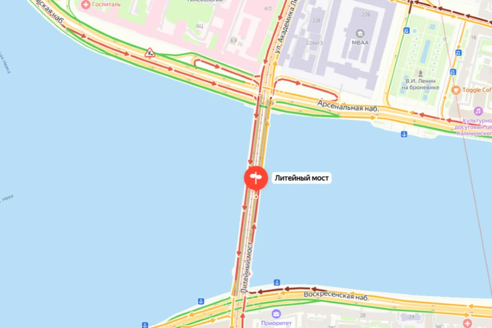 Мощные пробки образовались на Литейном мосту. Фото: «Яндекс.Карты»