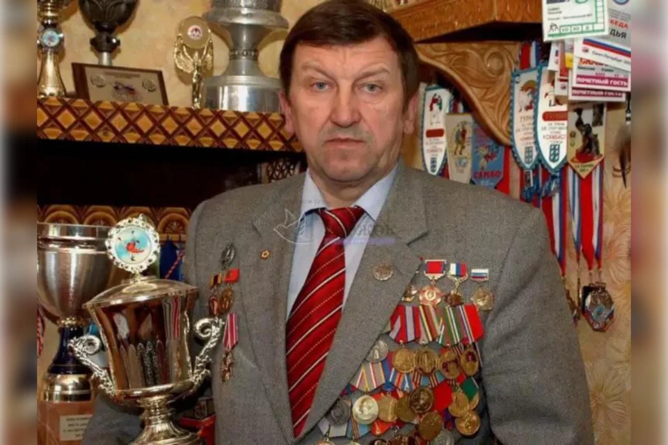 Николай Савин.