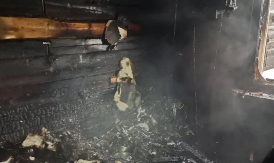 Из-за пожара в Коми из дома эвакуировали 30 человек
