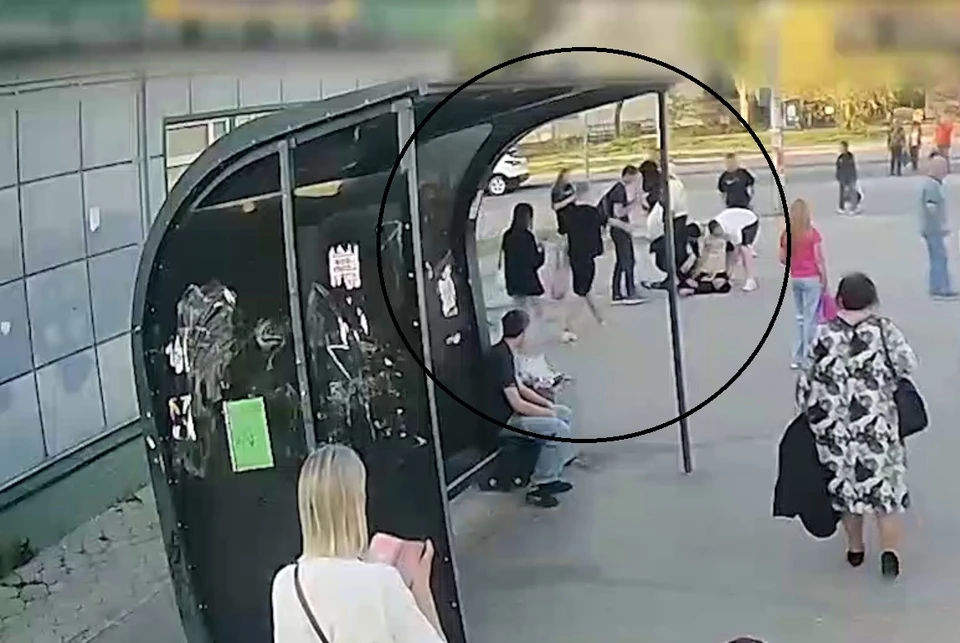 Полиция задержала хулиганов.