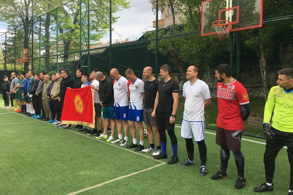 В этом году страны-участницы были представлены в смешанных командах