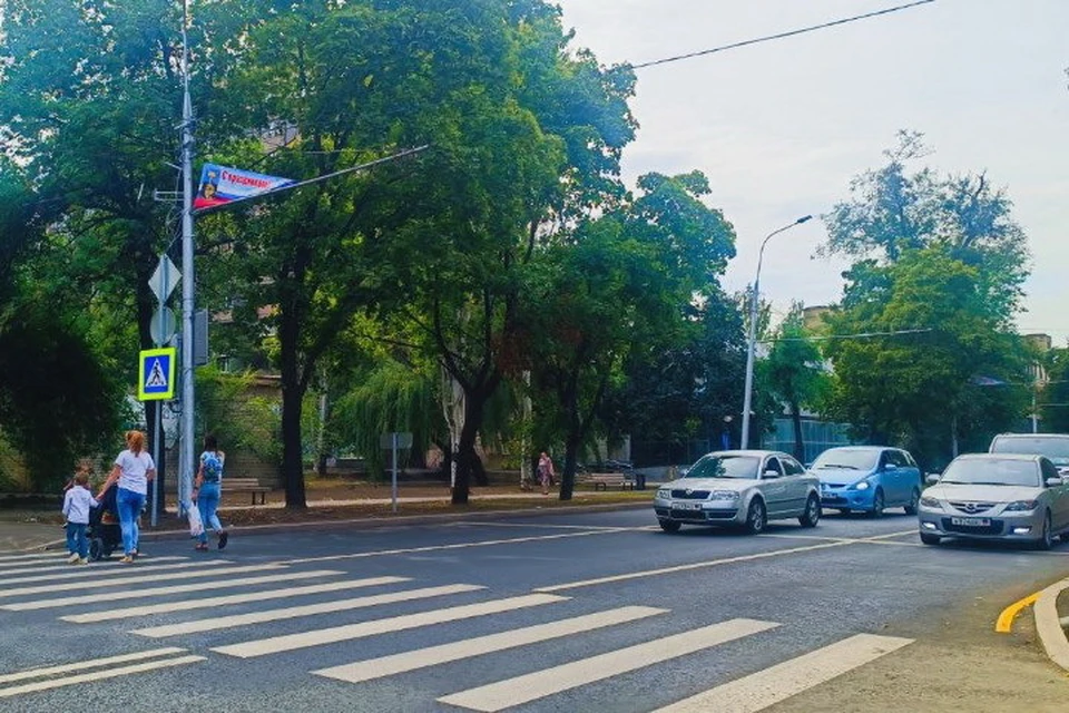 Для водителей ДНР доступна услуга МФЦ по замене прав на управление транспортом. Фото: УГИБДД МВД по ДНР