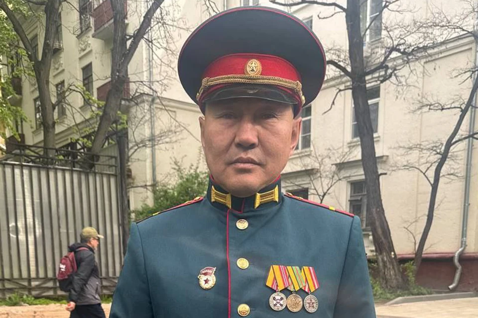 Владимир Путин удостоил ефрейтора Сергея Степанова звания Героя России. Фото: Официальный канал Губернатора Иркутской области Игоря Кобзева