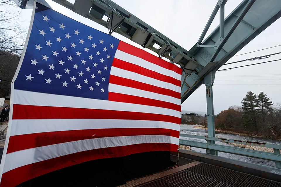 В США рассекретили более 60 тысяч документов по делу об убийстве Роберта Кеннеди.