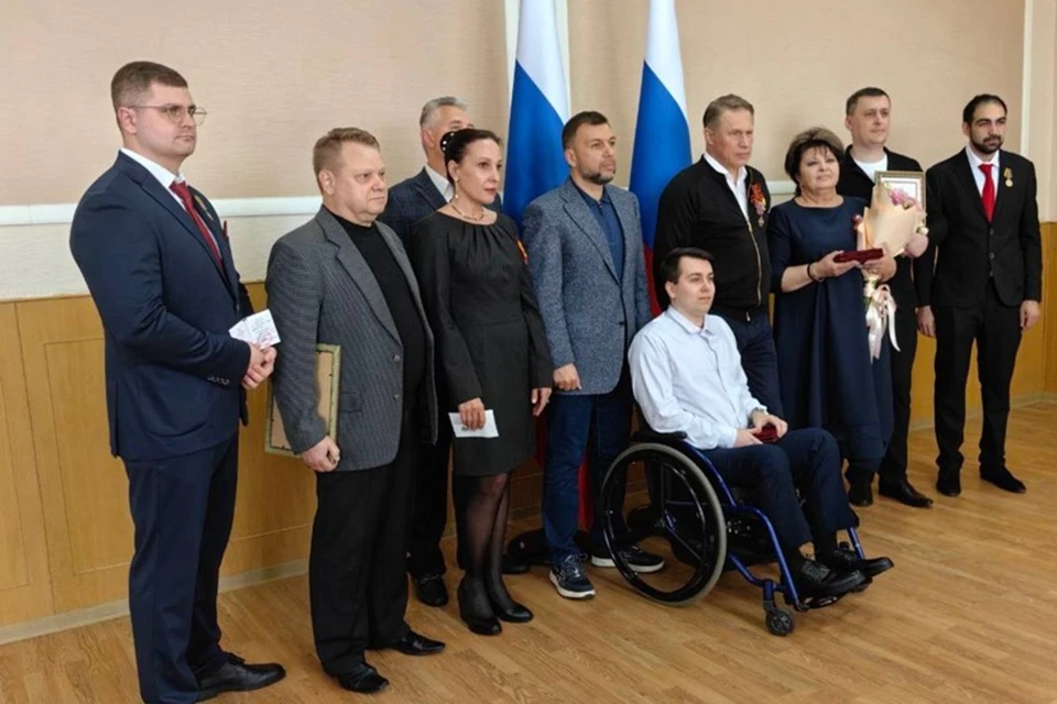 Мурашко и Пушилин наградили медиков ДНР за работу в экстремальных условиях. Фото: Минздрав России