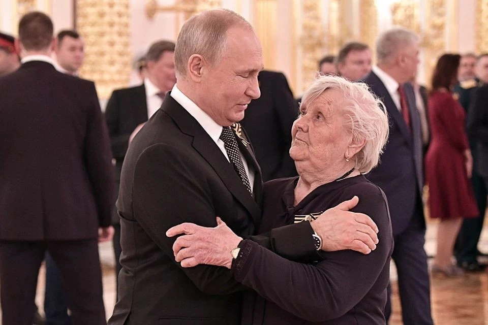 Учительница Путина Вера Гуревич посетила парад Победы на Красной площади. Фото: Фото: Алексей Никольский/ТАСС