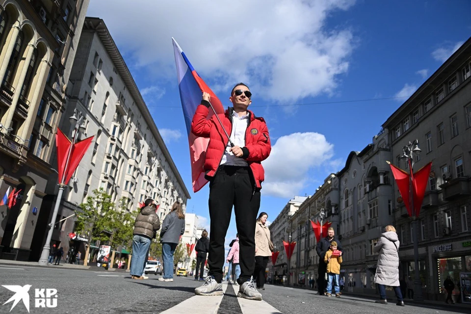 Мария Захарова сравнила Парад в Москве и сборище ЕС во Львове