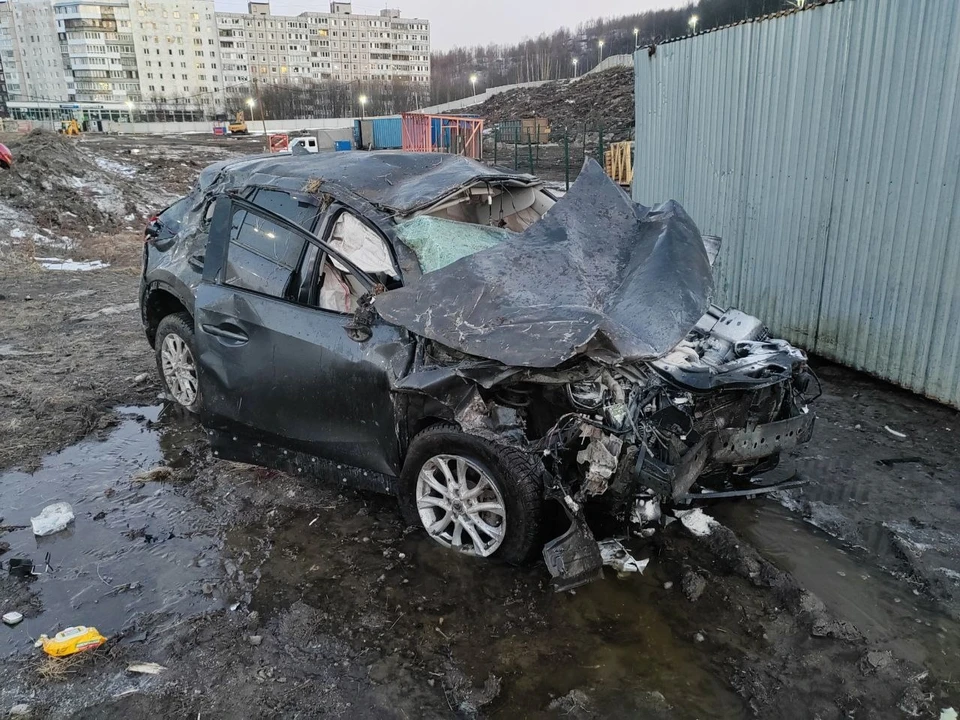 Водителя иномарки доставил и в приемное отделение больницы, где он был обслужен амбулаторно. Фото: vk.com/murman01