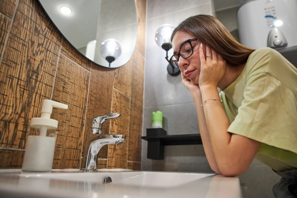 Без воды жители улиц сидели с вечера, 10 мая