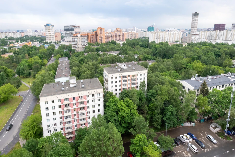 В Новосибирске проверят управляющую компанию дома на улице Титова.