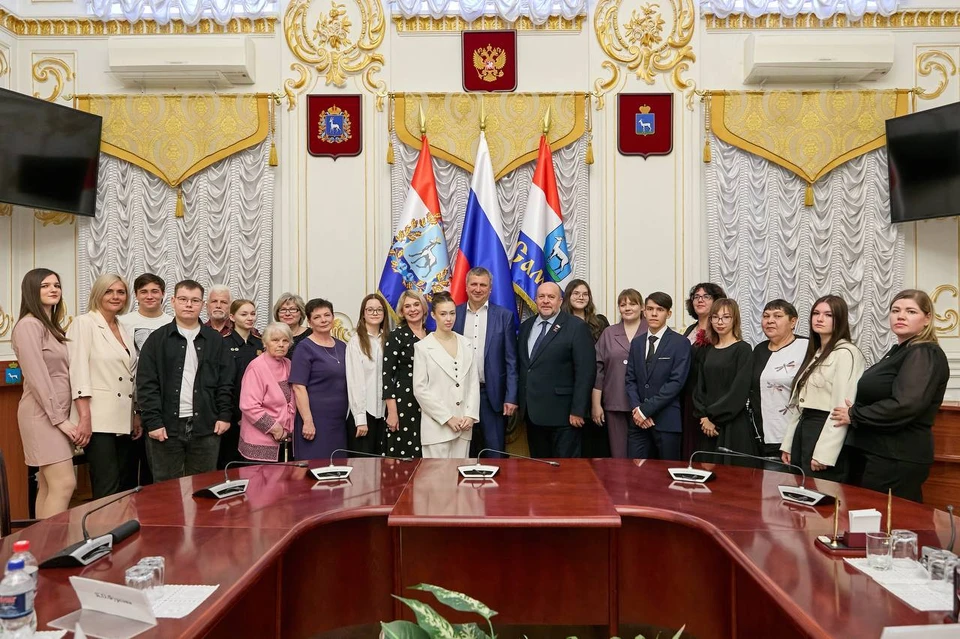 Школьники показали хорошие результаты в учебе, спорте, творчестве и добровольчестве.