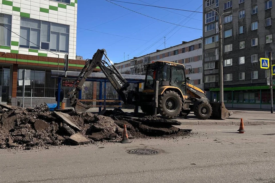 В последнее время в ЦУР региона стало поступать все больше жалоб северян на асфальтные «дырки». Фото: Правительство Мурманской области
