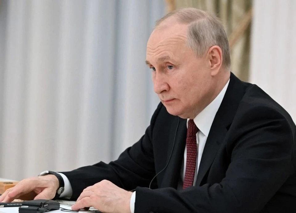 Путин поручил построить и запустить газопровод Волхов - Мурманск до 2030 года