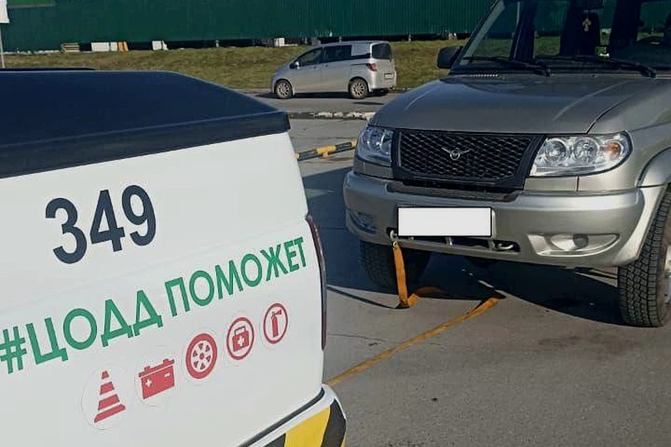 За неделю экипажи дорожного патруля в Новосибирске помогли 25 водителям. Фото: пресс-служба ГКУ НСО ЦОДД