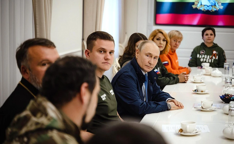 Путин назвал патриарха Кирилла одним из первых защитников Отечества и православия