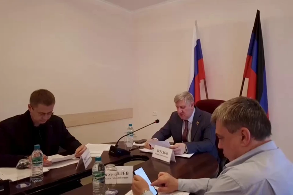 Премьер-министр ДНР провел рабочее совещание по безопасности дорожного движения. Фото: ТГ/Чертков