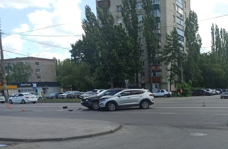 В момент ДТП пострадавшая была за рулем легковушки «Хендай». Фото управления Госавтоинспекции по Липецкой области.