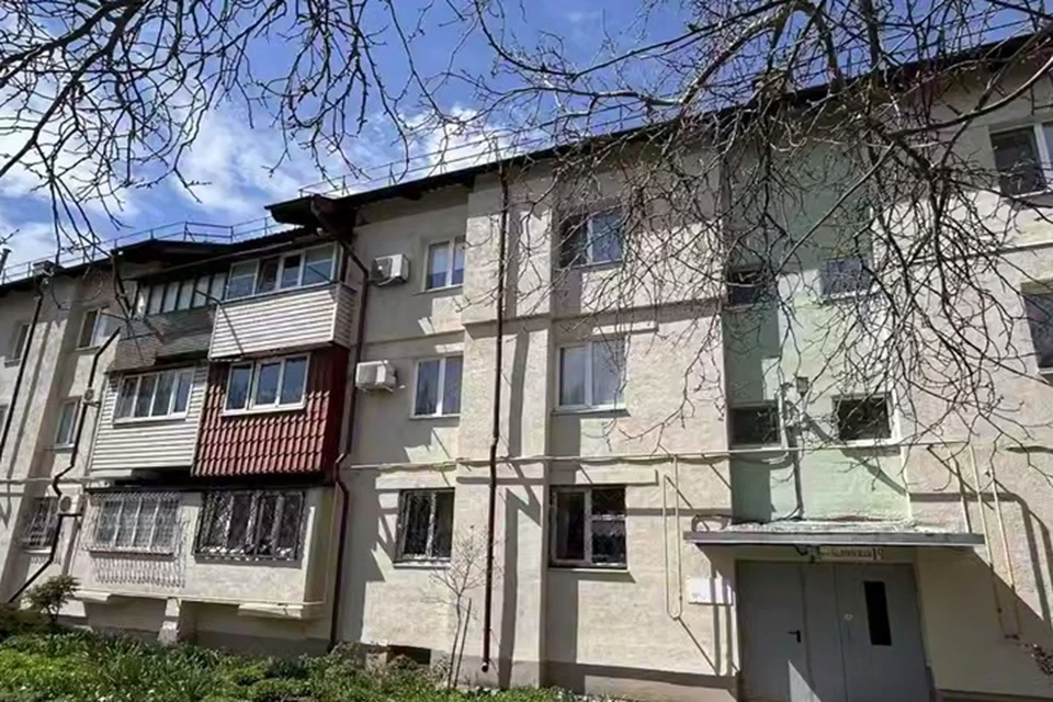 В Мариуполе завершен капитальный ремонт трехэтажного дома на улице Балтийской. Фото: «РКС-НР»